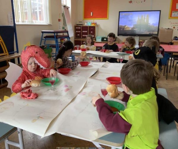 Medieval banquet Class 1 March 2023